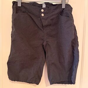 Women’s Club Ride Mountain Bike Shorts size Medium Gray EUC